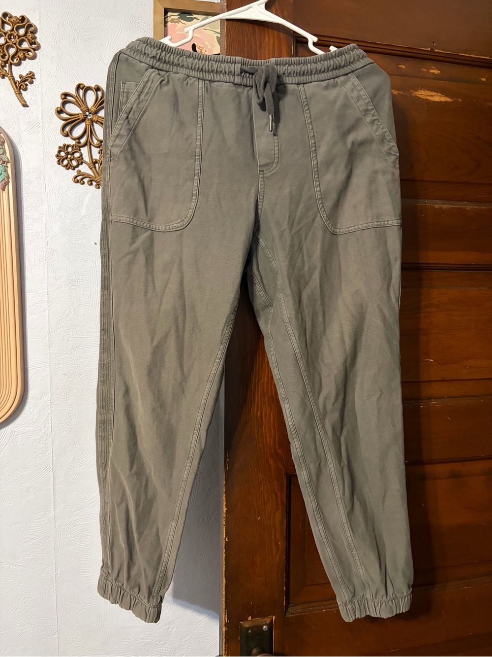 Athleta Olive Drawstring Jogger Pants